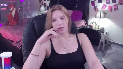 Snapshot of karambamoon chatting on 4, 10, 2025 Lera online show from 4, 10, 2025
