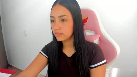 Snapshot of karely_sweet_ chatting on 12, 5, 2026 karely_sweet_ online show from 12, 5, 2026