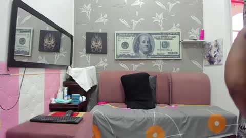 Snapshot of karenbis chatting on 15, 1, 2025 Karen online show from 15, 1, 2025