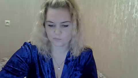 Snapshot of karennelsonx chatting on 10, 1, 2025 karennelsonx online show from 10, 1, 2025