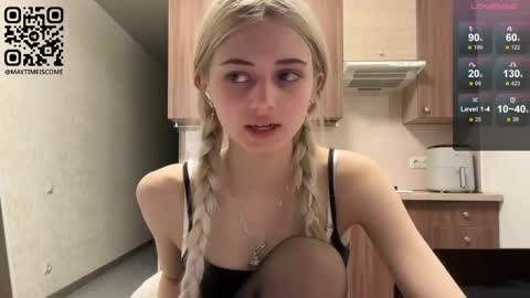 Snapshot of karensimilton chatting on 14, 5, 2026 May online show from 14, 5, 2026