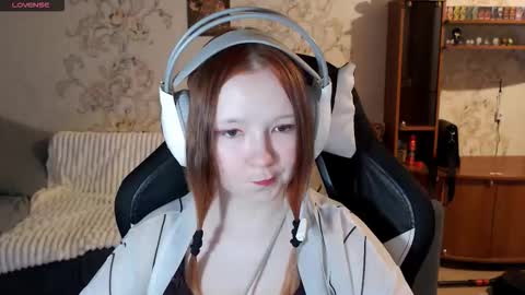 Lisa Backler online show from 3, 10, 2025