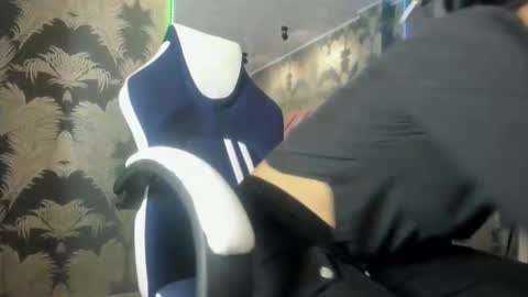 Karina online show from 2, 10, 2025