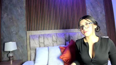 Snapshot of karina_carmona chatting on 13, 11, 2025 karina_carmona online show from 13, 11, 2025