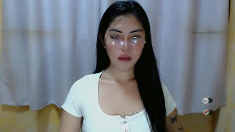 Snapshot of karina_fuckdoll chatting on 21, 12, 2024 I AM BELLE online show from 21, 12, 2024