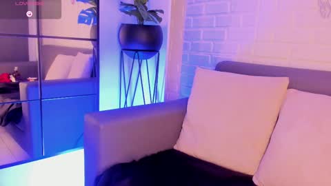 Kari online show from 10, 2, 2025