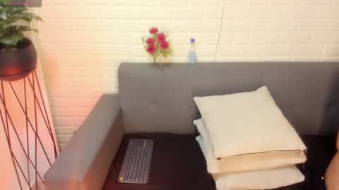 Kari online show from 28, 9, 2025