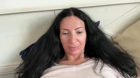 Karina online show from 13, 4, 2026