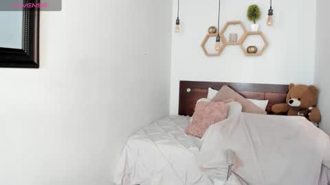 Karina online show from 8, 2, 2025