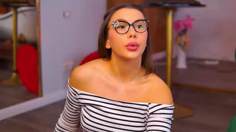 Karina online show from 13, 11, 2025