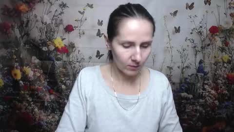 KarinaSwann online show from 26, 9, 2025