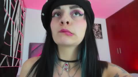 KARINNA  RAVEN online show from 19, 12, 2025