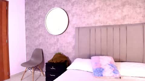 Snapshot of karla__ruiz chatting on 28, 9, 2025 Karla online show from 28, 9, 2025