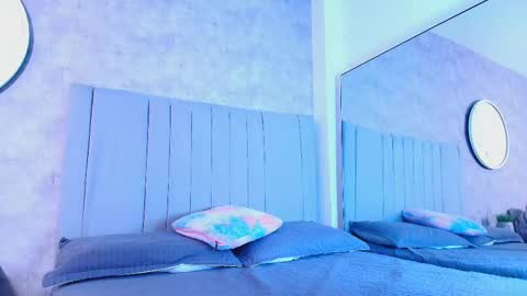 Snapshot of karla__ruiz chatting on 26, 10, 2025 Karla online show from 26, 10, 2025