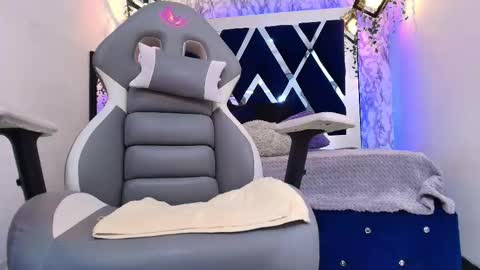 Karla  online show from 29, 9, 2025