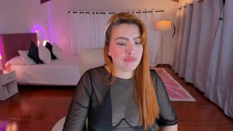 Snapshot of karla_hill_28 chatting on 14, 10, 2025 Karlita online show from 14, 10, 2025