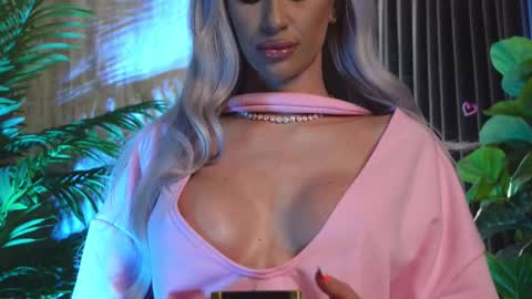 KarlaBart online show from 13, 10, 2025