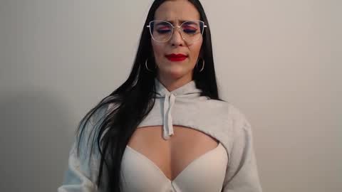 Snapshot of karlota_hank chatting on 19, 1, 2025 Karlis online show from 19, 1, 2025