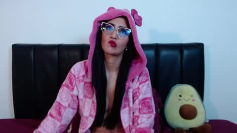 Snapshot of karlota_hank chatting on 27, 5, 2026 Karlis online show from 27, 5, 2026