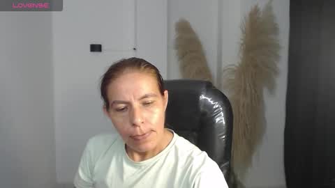 KARLYE online show from 12, 1, 2026