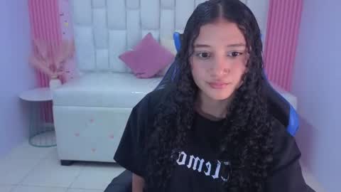 Snapshot of karol1_s chatting on 21, 5, 2026 karol1_s online show from 21, 5, 2026