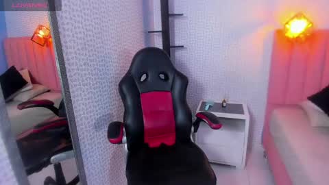 karolagrey online show from 16, 4, 2026