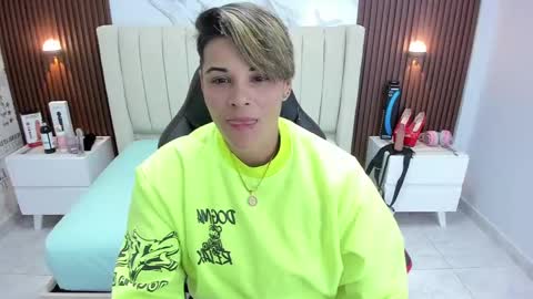 Karol and Luna online show from 24, 2, 2025