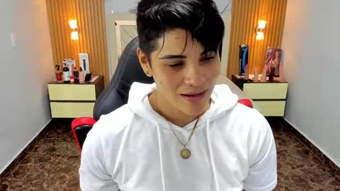 Karol and Luna online show from 9, 9, 2025