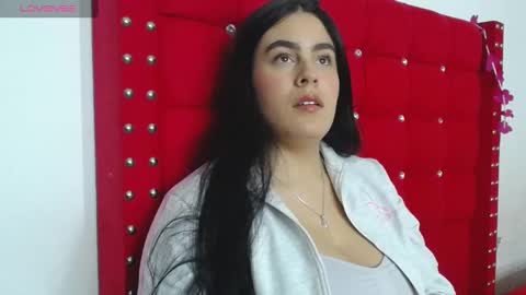 Snapshot of karolay_su chatting on 12, 12, 2024 ARIANNA online show from 12, 12, 2024