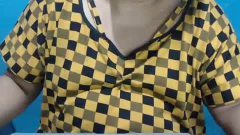 Snapshot of karolbb chatting on 2, 1, 2025 karolbb online show from 2, 1, 2025