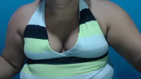 Snapshot of karolbb chatting on 2, 1, 2025 karolbb online show from 2, 1, 2025