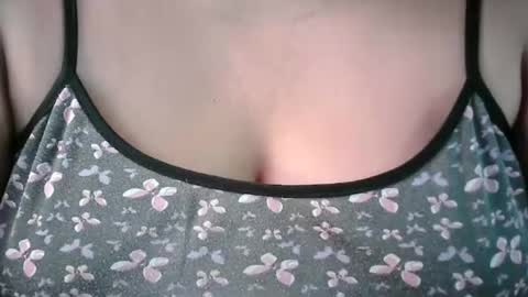 Snapshot of karolbb chatting on 20, 2, 2025 karolbb online show from 20, 2, 2025