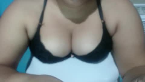 Snapshot of karolbb chatting on 28, 9, 2025 karolbb online show from 28, 9, 2025