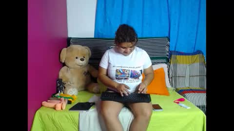 Snapshot of karolhot916 chatting on 18, 2, 2025 karol online show from 18, 2, 2025