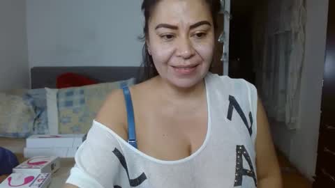 Snapshot of karolhot_x chatting on 27, 2, 2025 karol online show from 27, 2, 2025