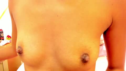 Karolina online show from 8, 3, 2025