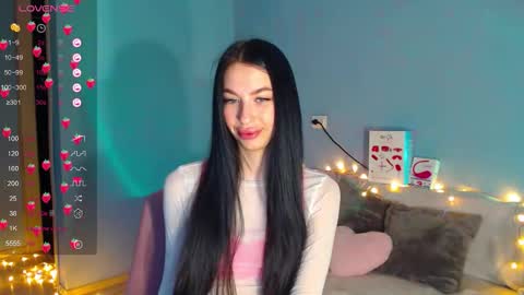 Snapshot of karolina_hottie_ chatting on 15, 9, 2025 Kira online show from 15, 9, 2025
