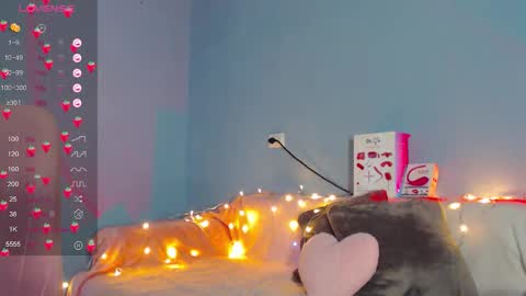 Snapshot of karolina_hottie_ chatting on 10, 10, 2025 Kira online show from 10, 10, 2025