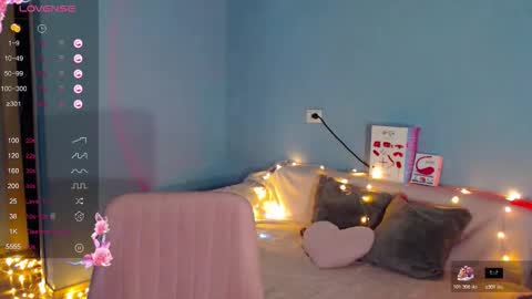 Snapshot of karolina_hottie_ chatting on 7, 3, 2026 Kira online show from 7, 3, 2026