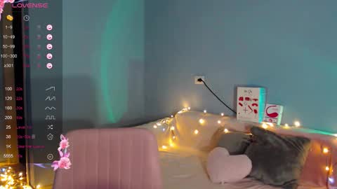 Snapshot of karolina_hottie_ chatting on 14, 3, 2026 Kira online show from 14, 3, 2026