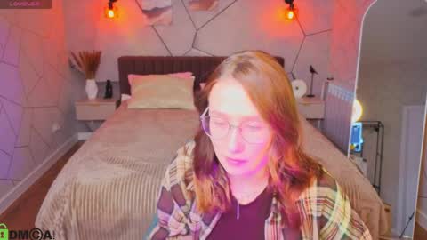 Karolina online show from 4, 4, 2026