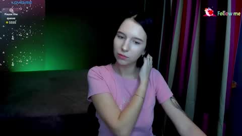 Karolina online show from 1, 12, 2025