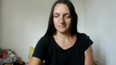 Snapshot of karolinacel chatting on 9, 9, 2025 karolinacel online show from 9, 9, 2025