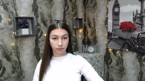 Karolina online show from 18, 12, 2024