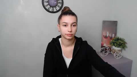 Karolina online show from 19, 2, 2025