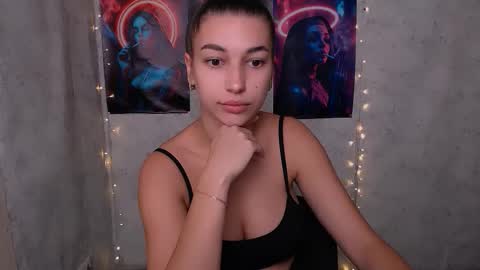 Karolina online show from 13, 9, 2025