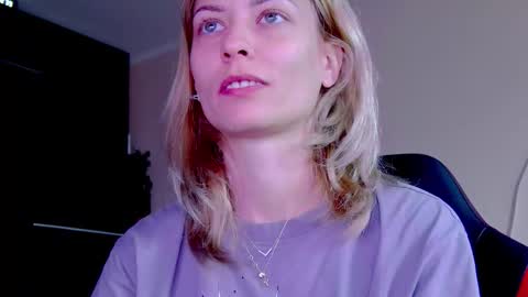 karoline121 online show from 8, 10, 2025