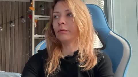 karoline121 online show from 20, 2, 2026