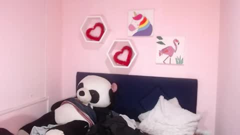 Snapshot of karolineburnx chatting on 27, 2, 2025 Isa online show from 27, 2, 2025