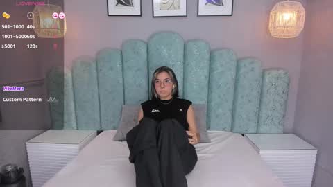 Snapshot of karoll_santos chatting on 14, 12, 2024 Karol Santos online show from 14, 12, 2024